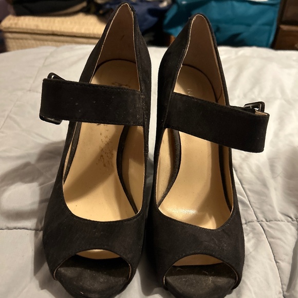 Nine West black heels - Picture 1 of 5